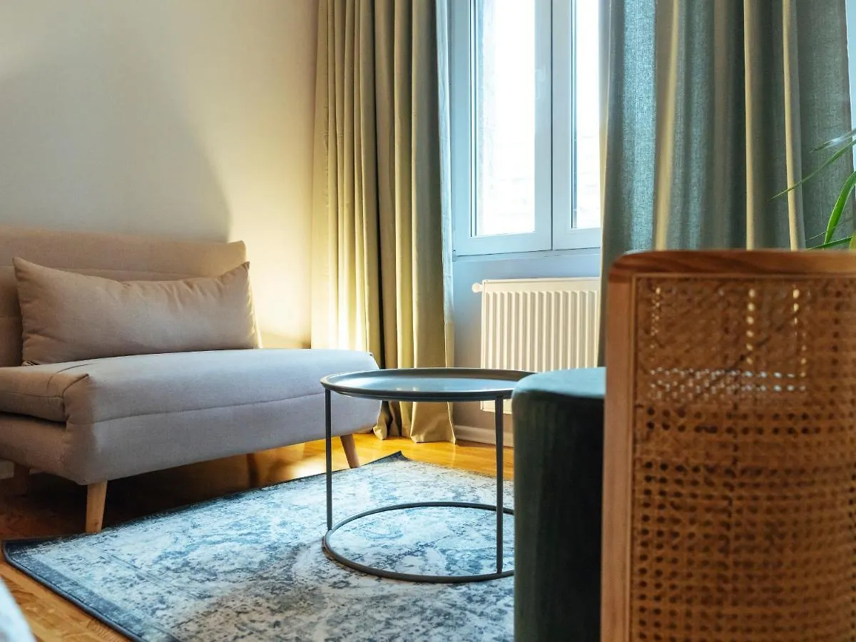 Amazing Location - City Center Studio Bucharest Apartment